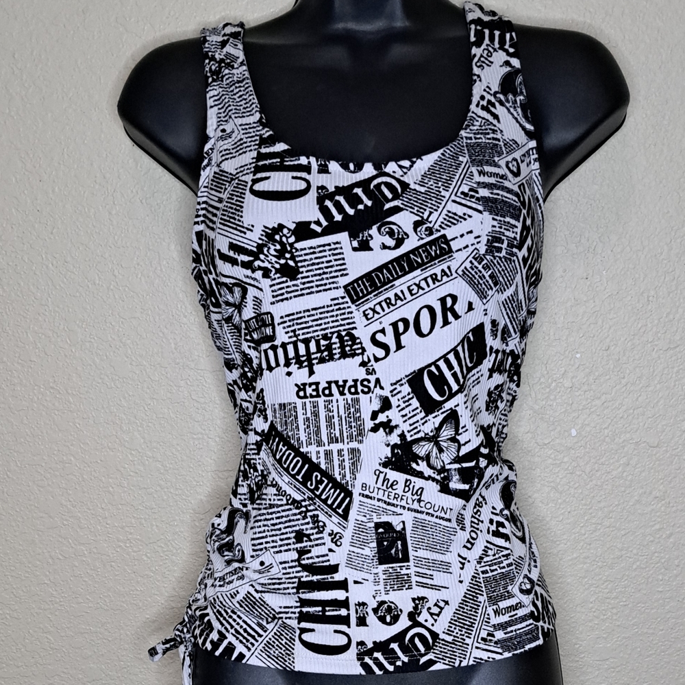 Large- No Boundaries- Newspaper Style Black/White Tank Top w/ tie scrunch side - Picture 2 of 2